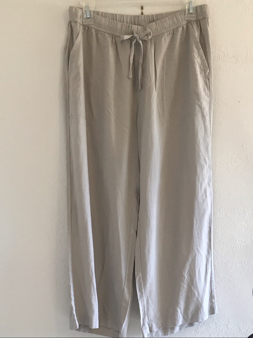 Splendid Drawstring Waist Chinos in Taupe
